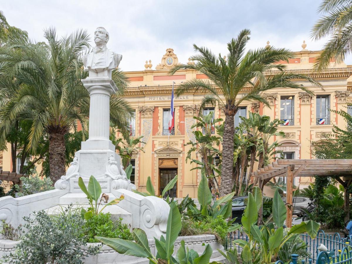 Hotel De Belgique A Мантон Екстер'єр фото